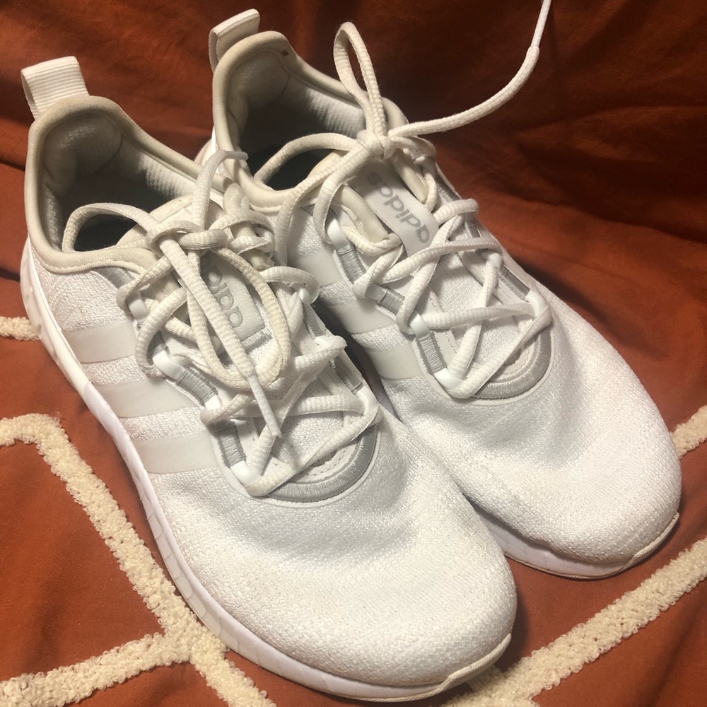 Adidas women’s white tennis shoes